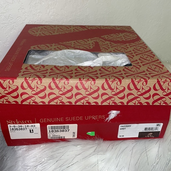 Style & Co. Tiny2Gray Boots - Picture 9 of 9